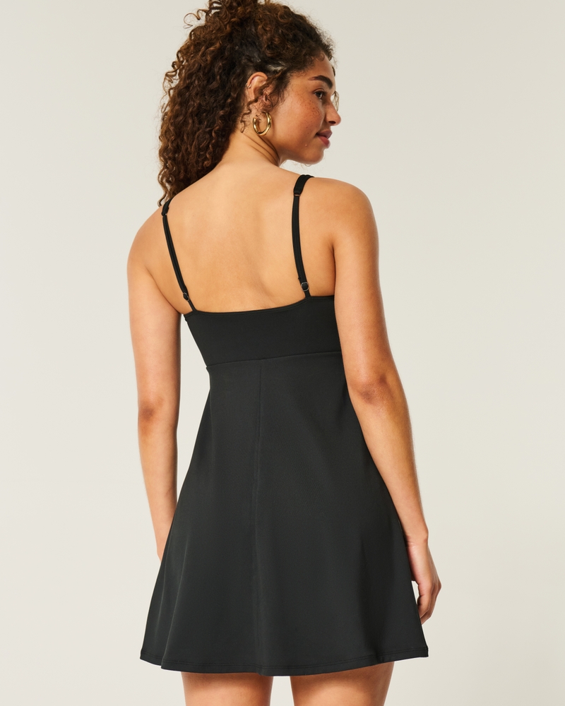 abito a trapezio con cut-out gilly hicks recharge