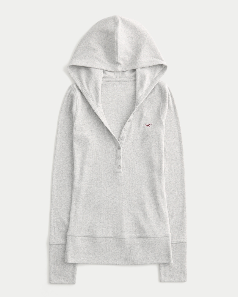 maglia con cappuccio e collo henley a maniche lunghe