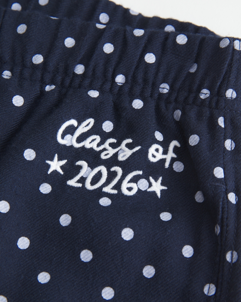 pantaloni larghi in flanella modello laurea 2026
