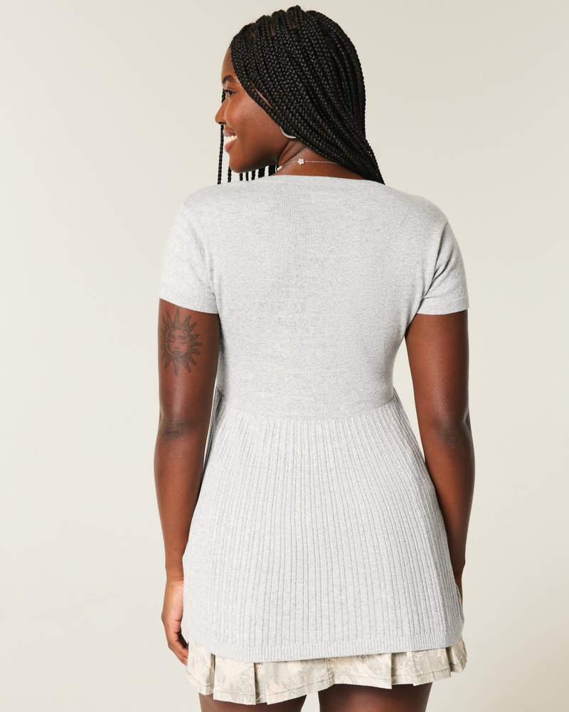 top babydoll a maniche corte con colletto henley
