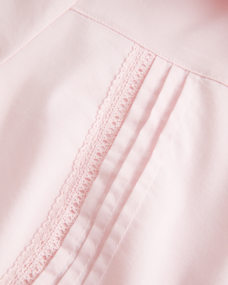 camicia con bottoni e pizzo