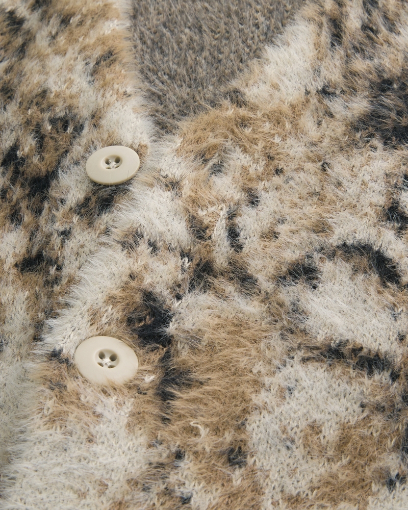cardigan in peluche dal taglio quadrato