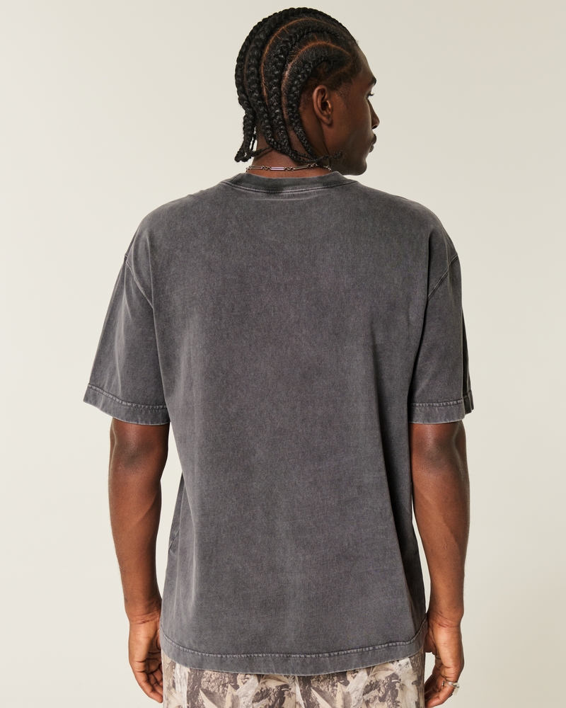 t-shirt girocollo in cotone lavato resistente e dalla vestibilità quadrata