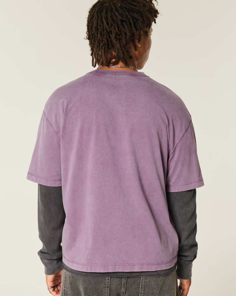 t-shirt girocollo lavata resistente corta e dal taglio squadrato