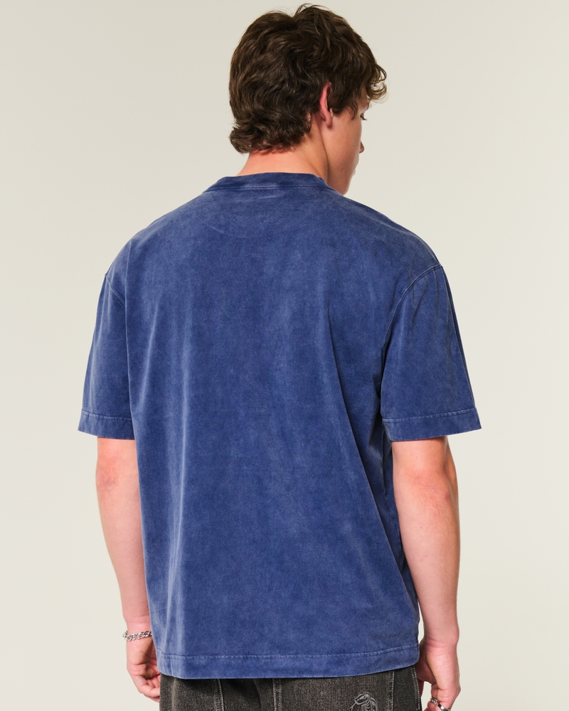 t-shirt girocollo in cotone lavato resistente e dalla vestibilità quadrata